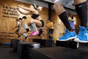 What's with all the Crossfit kneesocks?