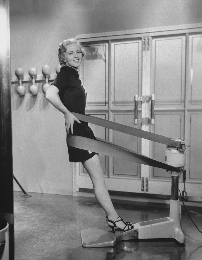 Weight loss salons and reducing machines