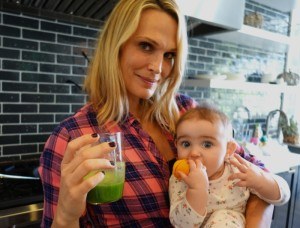 The Glowing Green Smoothie That Kick-Starts Molly Sims' Day