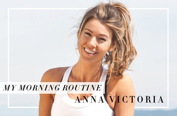 Why You Should Be Eating Breakfast Before and After Your a.M. Workout, According to Anna...