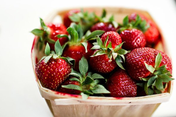 Ewg's Updated Dirty Dozen List Is Out, and Strawberries Are the Ickiest of All