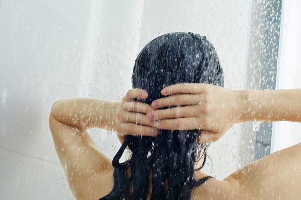 3 Key Things That Happen When You Stop Showering for a Month