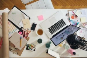 Why you should clean your work desk immediately