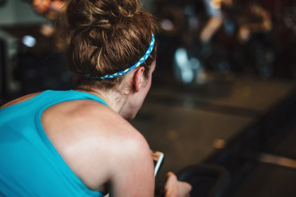 6 Ways to Prevent Injury at Your Next Spinning Class