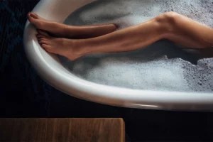 Turn your bath into an dreamy revitalizing ritual with these 5 key items