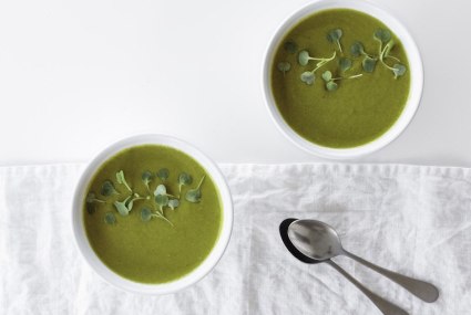 The Detoxing Soup You Can Make in 20 Minutes Flat