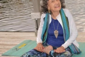 The one thing the world's oldest yogi does every a.m. to guarantee a great day
