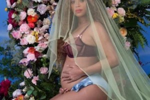 Yes, Beyoncé's pregnant(!)—but here's more big news you might've missed