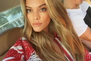 The one ingredient that will make your green smoothie taste good, according to Nina Agdal