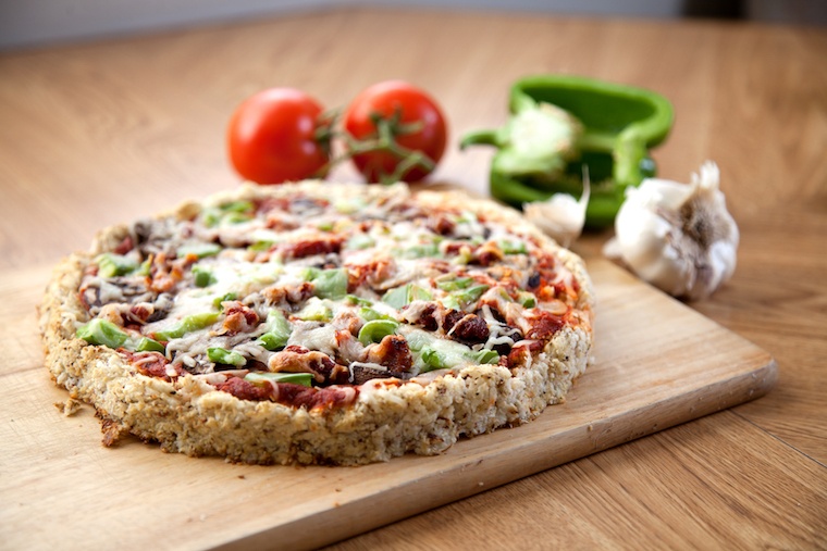 cauliflower crust healthy pizza recipe