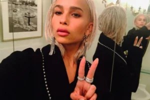 The one natural ingredient that keeps your bleached hair healthy, according to Zoe Kravitz