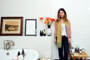 How to develop a rejuvenating bathroom ritual like a clean-beauty expert