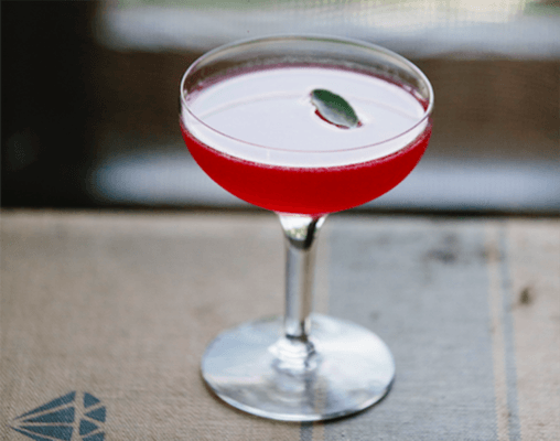 Video: You Need This Sugar-Free Rosé Cocktail in Your Life This Summer