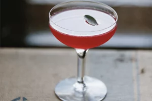 Video: You need this sugar-free rosé cocktail in your life this summer