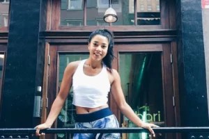 The one accessory that'll take your activewear game to the next level, according to Hannah Bronfman
