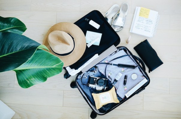 5 Rules for Minimalist Travel From the Marie Kondo of Packing