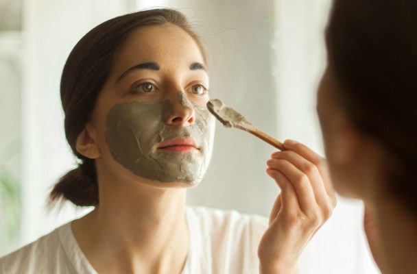 10 Pore-Clearing Natural Masks for Deep-Cleaning Your Skin