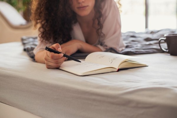 9 Guided Journals That Make Daily Writing Super Easy