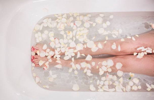 5 Luxurious Baths to Warm You Right Up