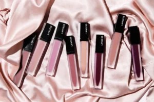 This new brand just released 8 seriously pigmented liquid lipsticks
