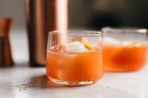 How to make an ACV and turmeric bourbon cocktail inspired by Joan Didion