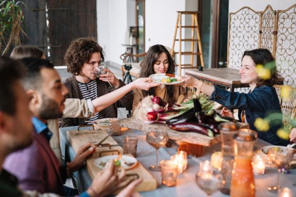 10 Host Gifts That Will Make You the MVP of Friendsgiving