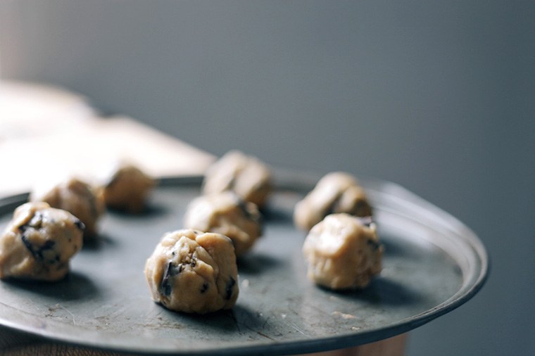 Raw flour in cookie dough may contain E. coli