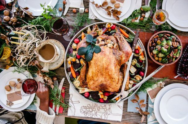 6 Ways Decorate Your Thanksgiving Table for Less Than $20