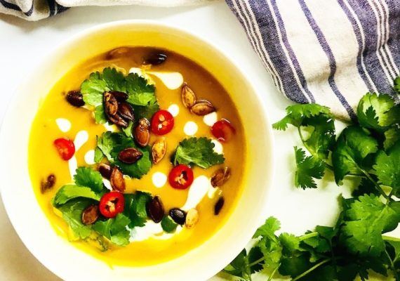 Spice up Thanksgiving With This Vegan, Pumpkin-Turmeric Soup