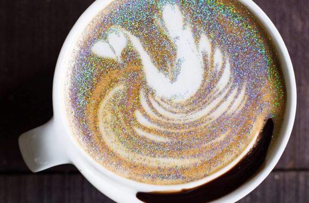 This Café Is Serving the Glittery Cappuccinos of Your Unicorn-Food Dreams