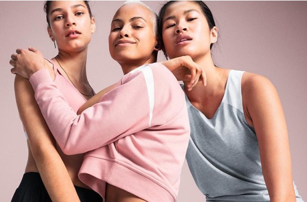 5 Post-Holiday Sales With Amazing Activewear and Athleisure Deals You Shouldn't Pass Up