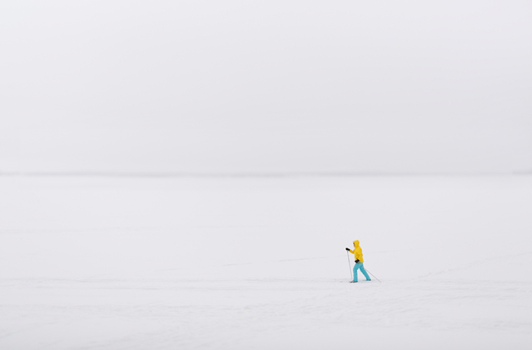 woman skiing in cold