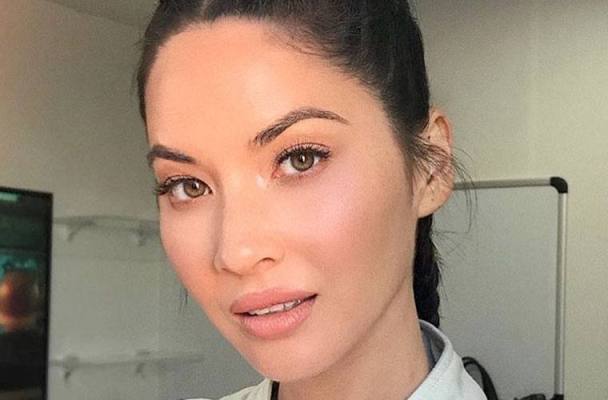 Olivia Munn's Dry Skin Hack Is Free and Will Leave You Feeling Like a Dewy...
