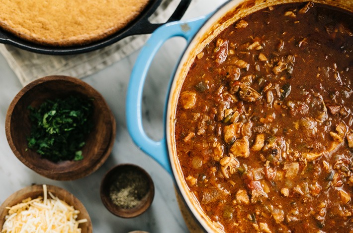 THE HEALTHY TURKEY CHILI RECIPE MADE FOR WINTER WEEKENDS