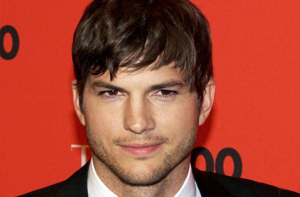 How Ashton Kutcher's Genius Email Hack Can Keep You Productive *and* Proactive in 2018