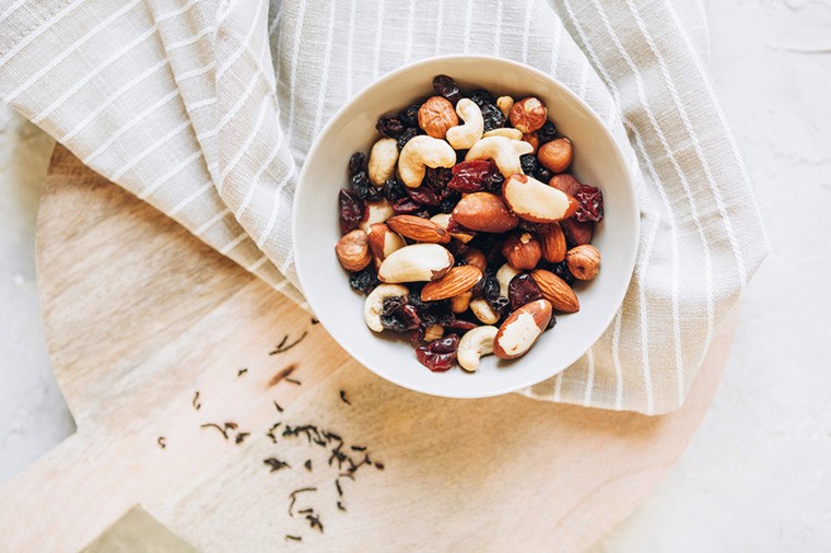 Fruit and nuts are a pre-workout snack for Whole30.