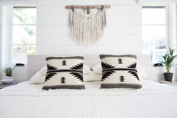 This Is the Bedding You Should Buy, According to Your Zodiac Sign