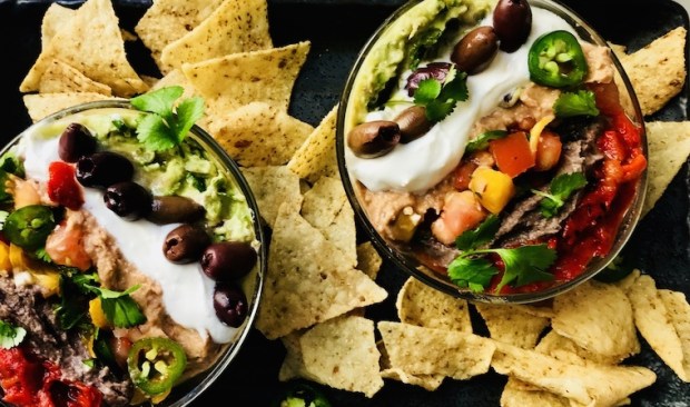This Healthy, Vegan 7 Layer Dip Is a Super Bowl Party *Must*