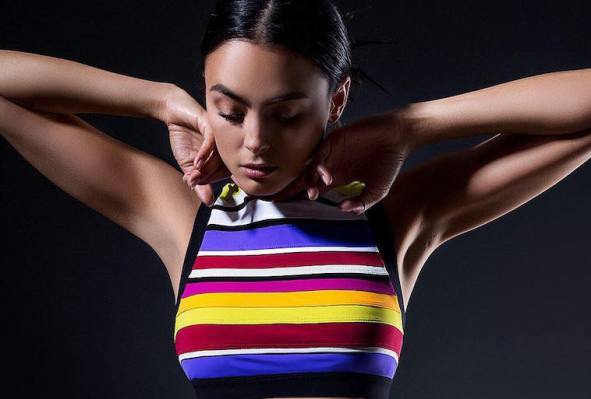6 Sweet Ways to Rock Candy-Striped Activewear