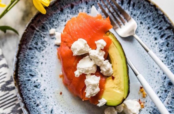 14 Wellness Pros Share the Healthy Breakfasts They Eat Every Morning