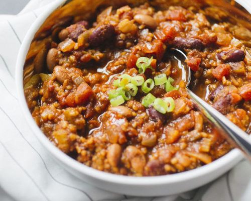 How to Make a Vegan Chili Loaded With Protein and Spice—and No Processed Ingredients