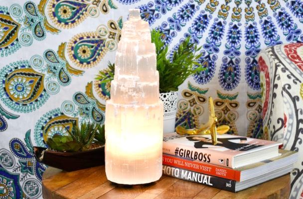 Is Energy-Healing Selenite About to Become the It–Salt Lamp for Healthy Homes?