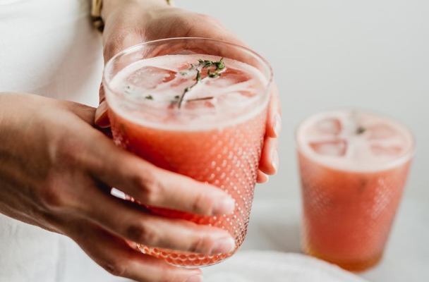 *This* Is the Key to Making a Killer Mocktail, According to a Master Bartender