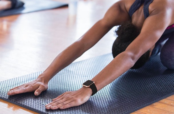 Your Fitbit Now Tracks Your Period, Too