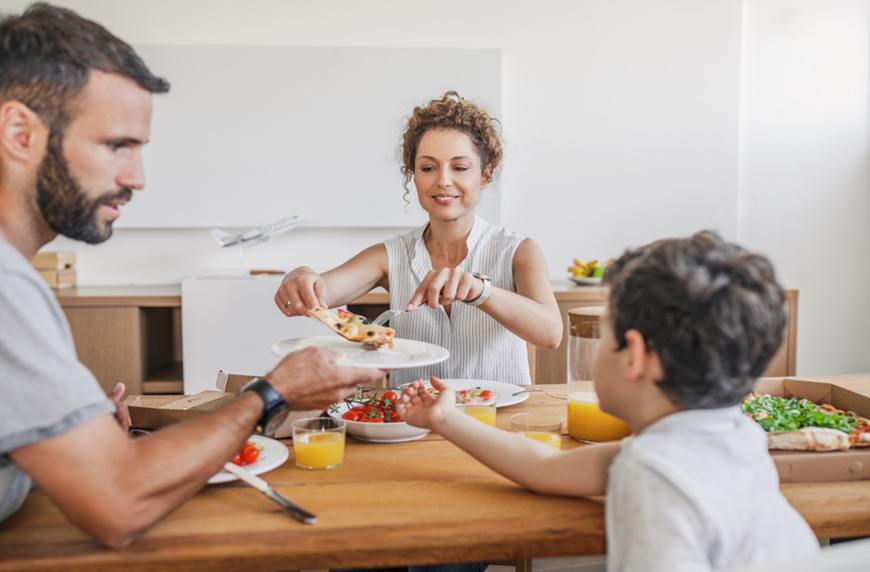 HOW TO COOK FOR YOUR FAMILY WHEN YOUR CHILD HAS A FOOD SENSITIVITY 