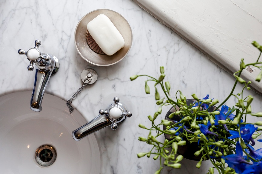 Bathroom hand dryers blow gross bacteria around