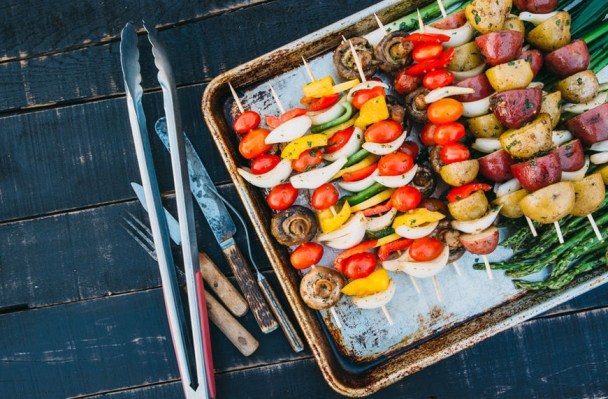 5 Keto-Friendly Cookout Staples to Stock up on for Memorial Day Weekend