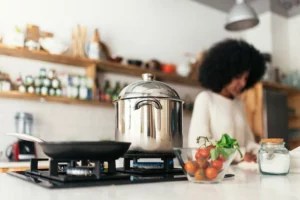 Should your cookware be "clean," too?