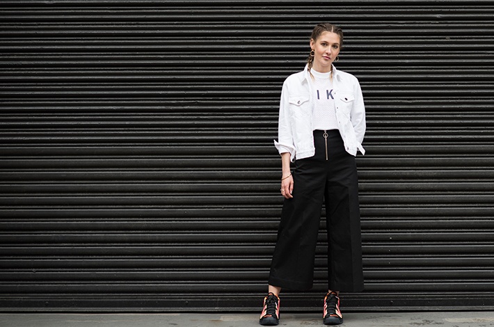 The street style uniform that helped this NYC cool girl nail her dream job