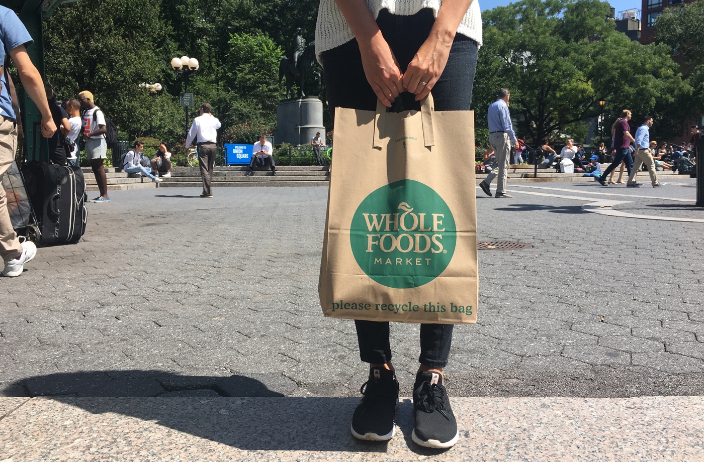 Amazon Prime members get Whole Foods discounts